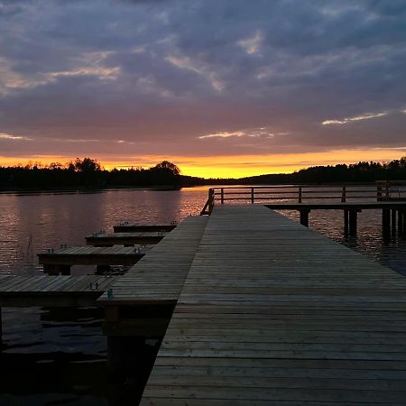 Domek Nad Jeziorem Piasutno Mazury Bagian luar foto