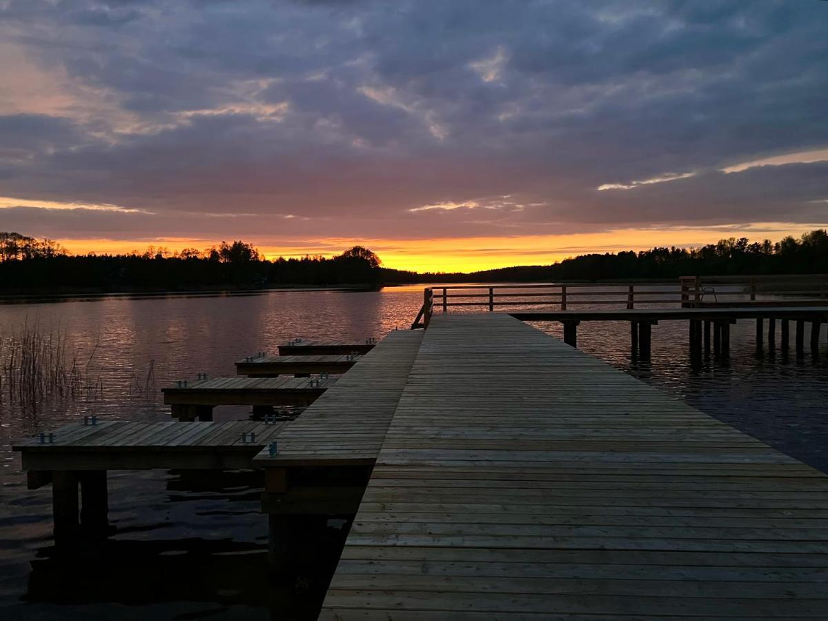 Domek Nad Jeziorem Piasutno Mazury Bagian luar foto